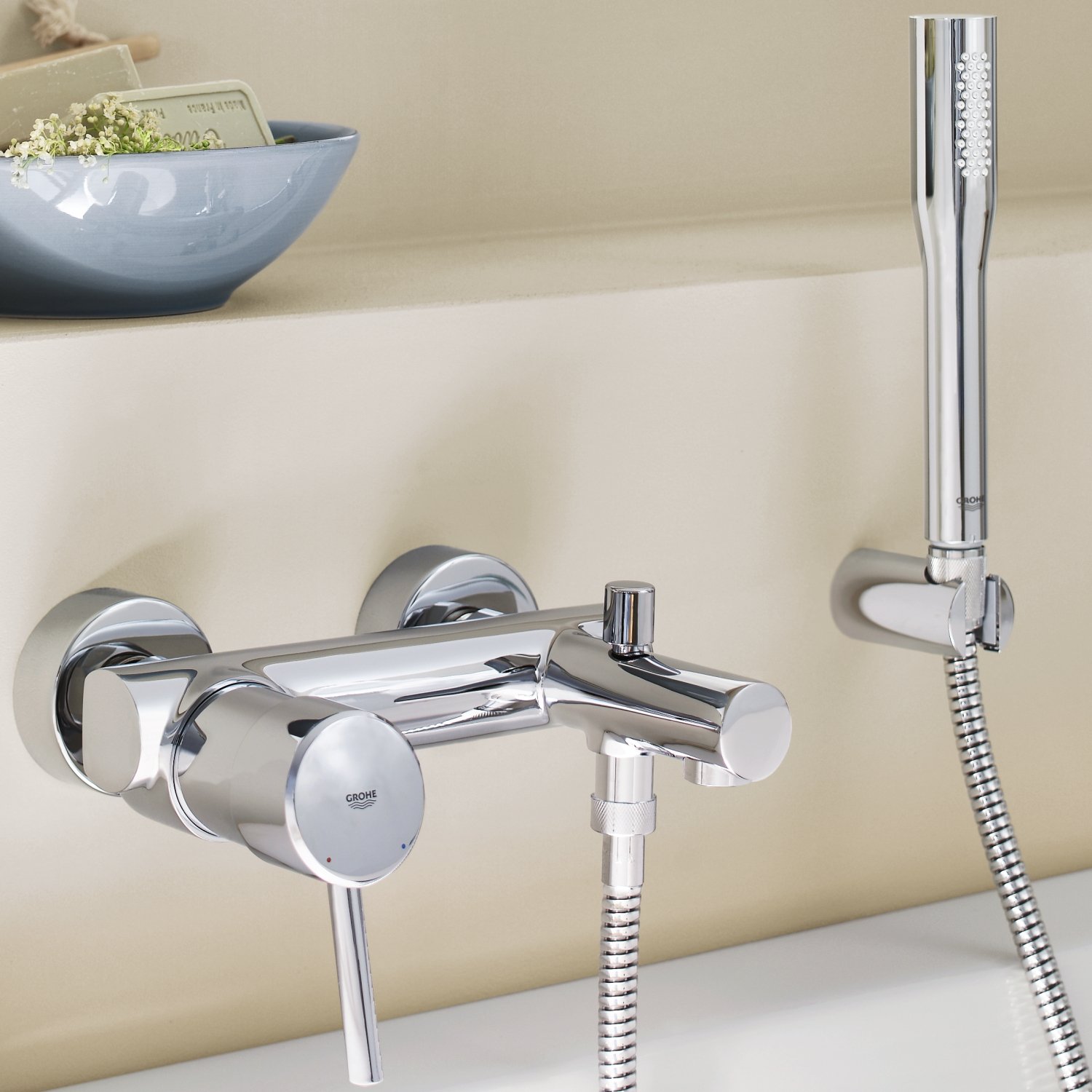 Phối cảnh vòi sen tắm và bát sen Grohe 32212001